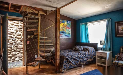 Artsy Canyon Cottage with Stone Walls and Oak Trails, photo 4