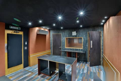 Three-Story Estate with Recording Studio, photo 6