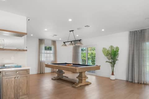 Spacious Remodeled Valley Home with Pool and Billiards, photo 7