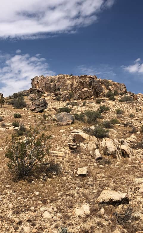 Open High-Desert Lot with Rock Formations, photo 7
