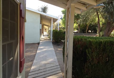 Retro Roadside Motel in the Canyon, photo 8