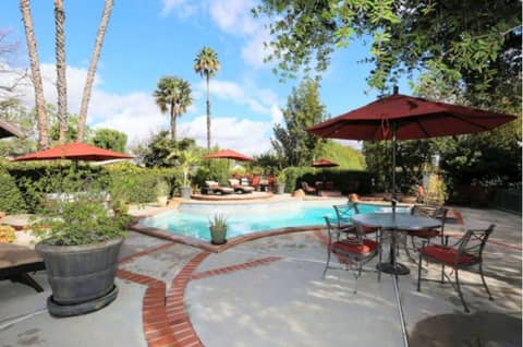 Garden Estate with Tennis Court and Pool, photo 8