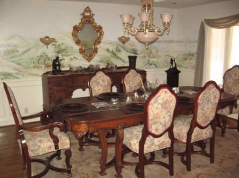 Ranch Home with Old West Saloon, photo 5