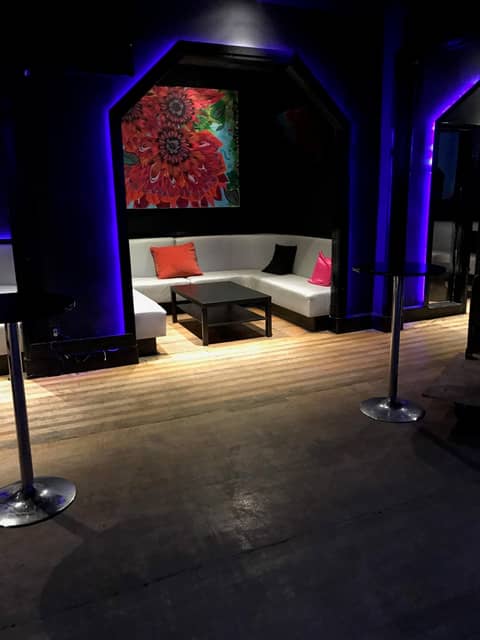 Neon Lounge Night Club with Stage, photo 8