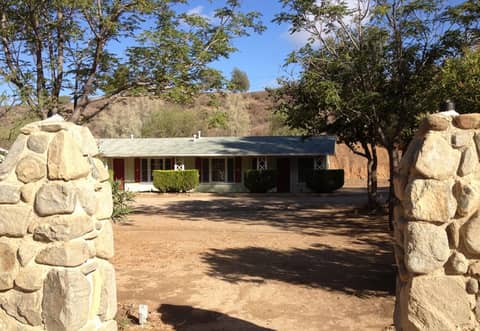 Retro Roadside Motel in the Canyon, photo 6