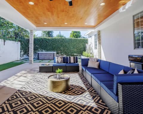 Renovated Entertainer's Home with Spa