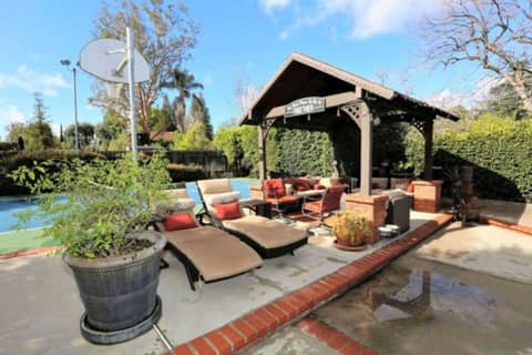Garden Estate with Tennis Court and Pool, photo 7