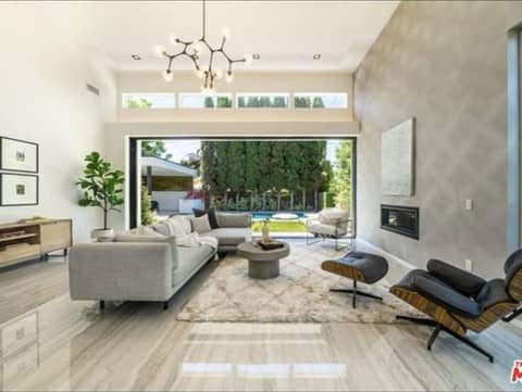 Single-Story Modern with Pool and Spa, photo 5