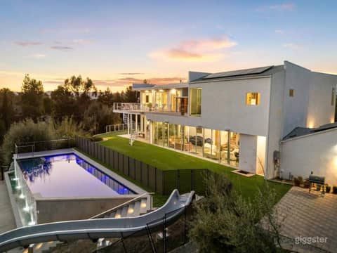 Private Modern Mansion with Two Pools and Waterslide