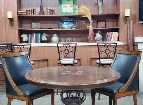 Multi-Set Studio with Themed Sets, photo 6