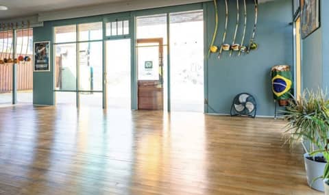 Sunlit Dance Studio with Mirror Wall, photo 4