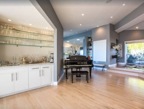 Mid-Century View Home with Wraparound Pool Deck, photo 8