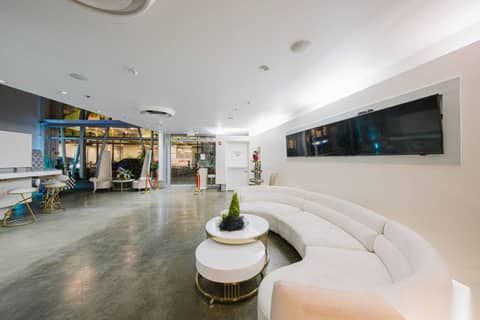 Downtown Event Loft with Rooftop Lounge, photo 6