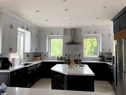 Two-Story Modern with Glass Great Room, photo 9