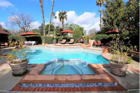Garden Estate with Tennis Court and Pool, photo 4