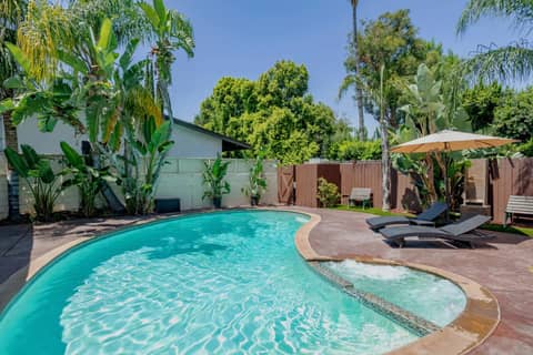 Tropical Ranch with Pool and Spa