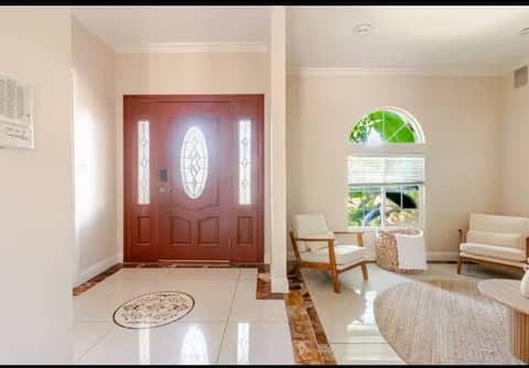 Bright Mediterranean Home with Gazebo Lawn, photo 6