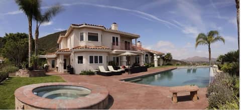 Hilltop Villa with Infinity Pool and Valley Views, photo 4