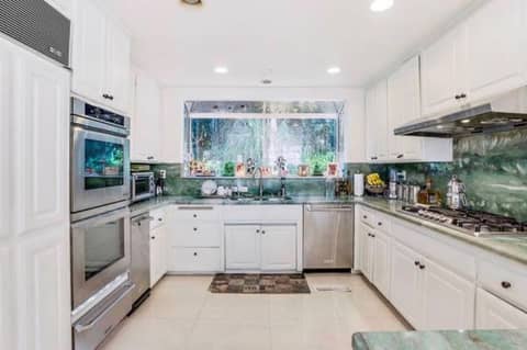 Glass-Walled White Modern with Pool and Home Theater, photo 8