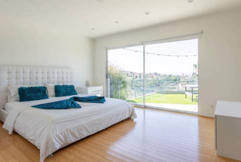 Glass View House with Pool, photo 8
