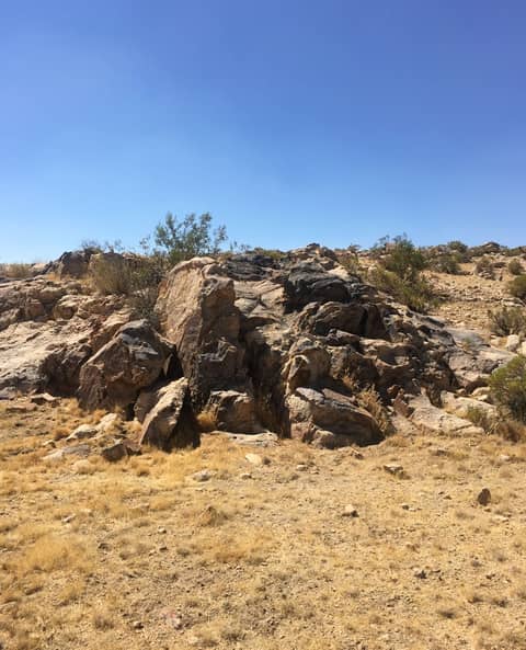Open High-Desert Lot with Rock Formations, photo 4