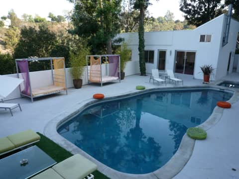 White Hilltop Modern with Pool and Canyon Views, photo 5