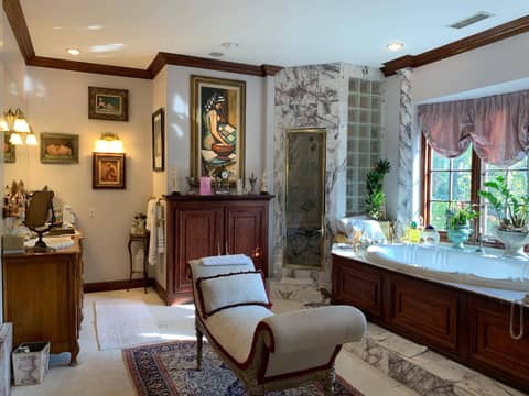 Traditional Manor with Library, photo 7