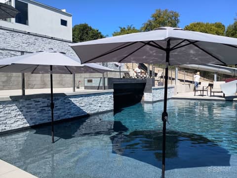 Private Modern Mansion with Two Pools and Waterslide, photo 4
