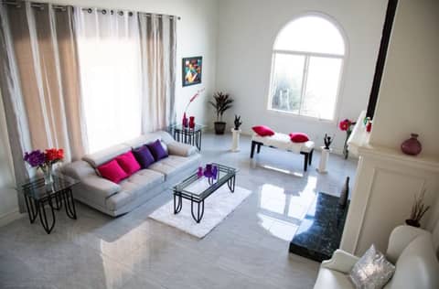 Hilltop Villa with Infinity Pool and Valley Views, photo 6