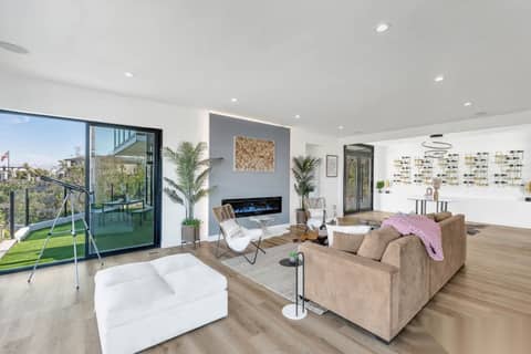 Hollywood Hills View Modern with Rooftop Deck, photo 5