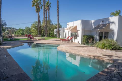 1960s Modernist Pool Home